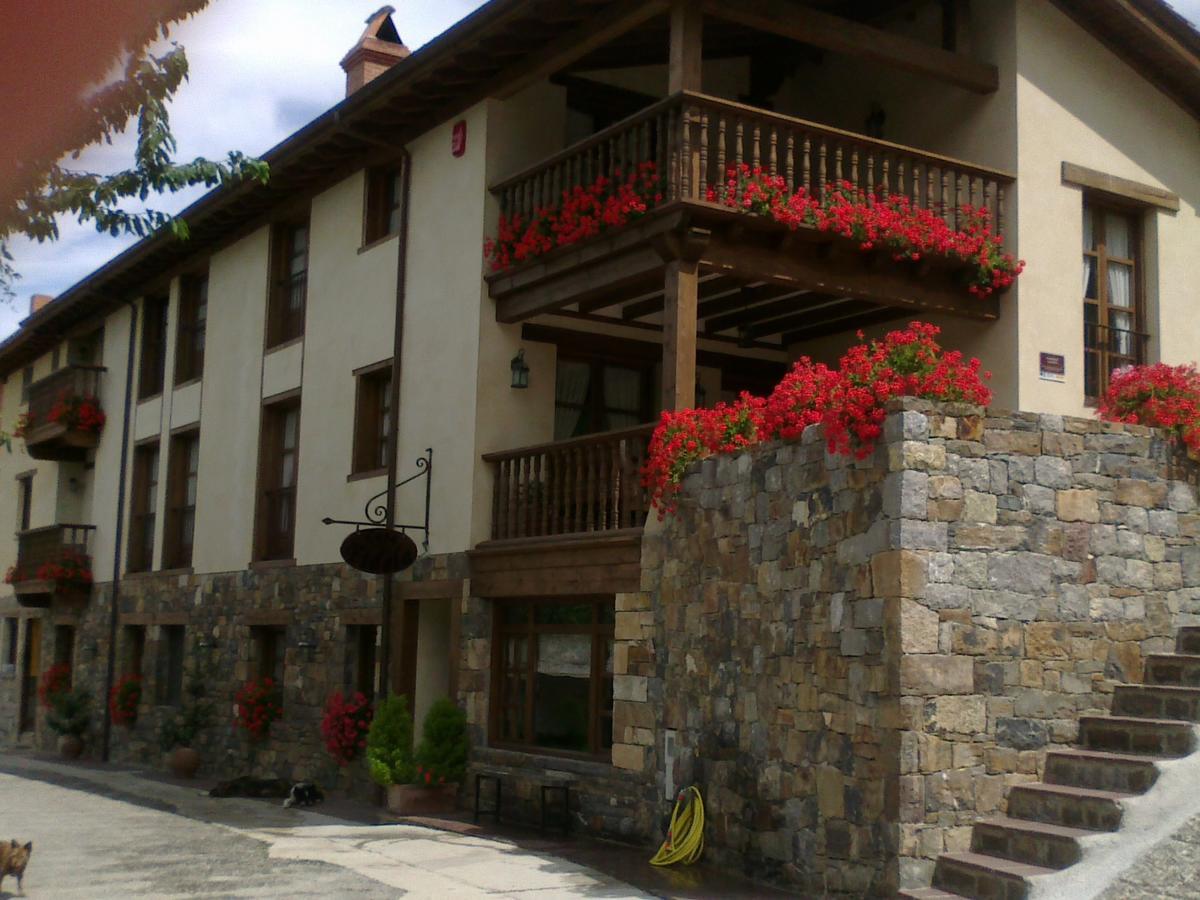 Casa Fidela Hotel Lomeña Exterior foto